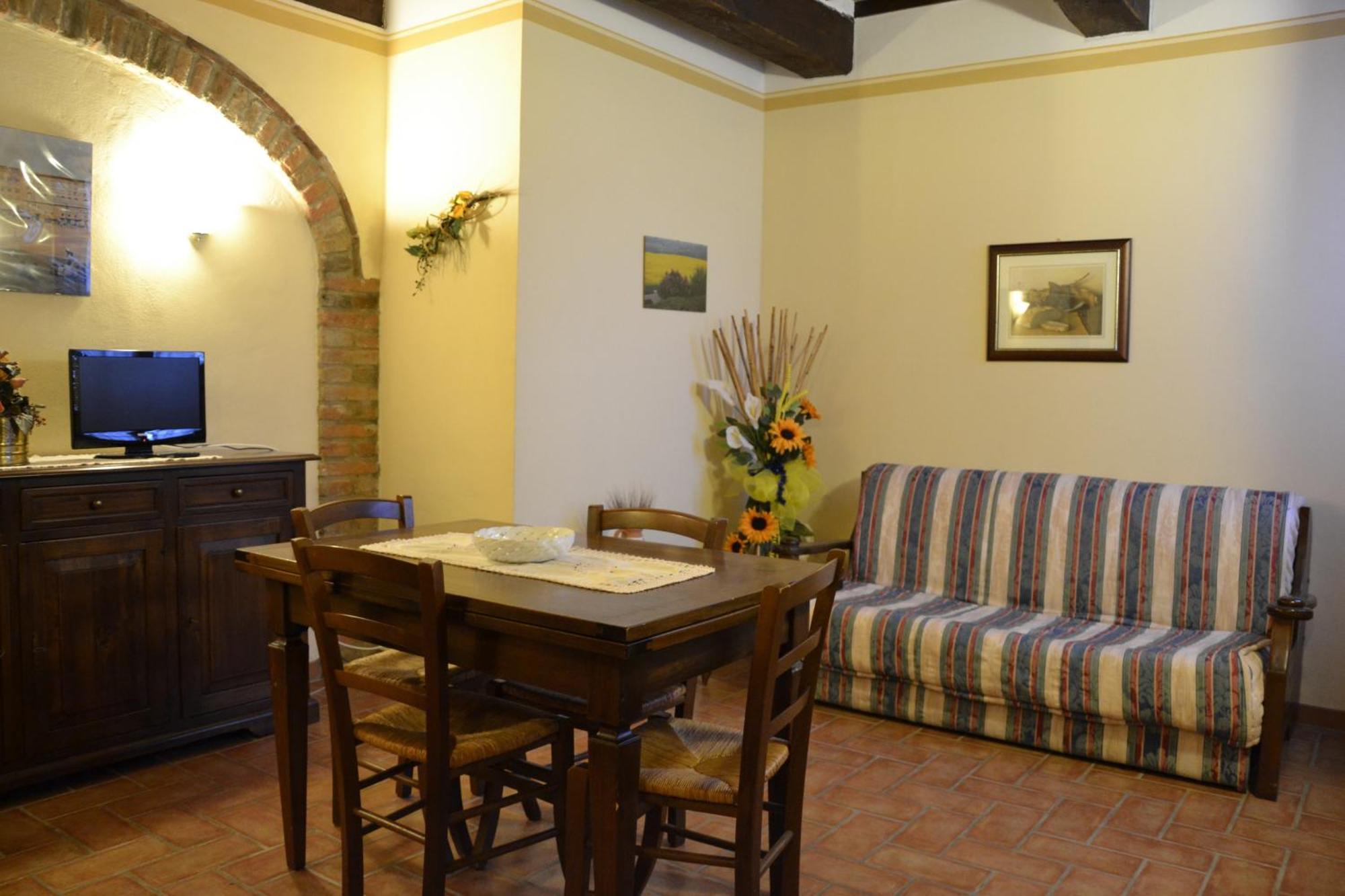 Agriturismo Sanguineto Acquaviva  Екстер'єр фото